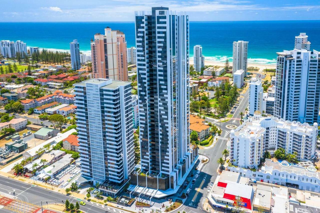 Qube Broadbeach Ocean View Apartments 골드코스트 외부 사진