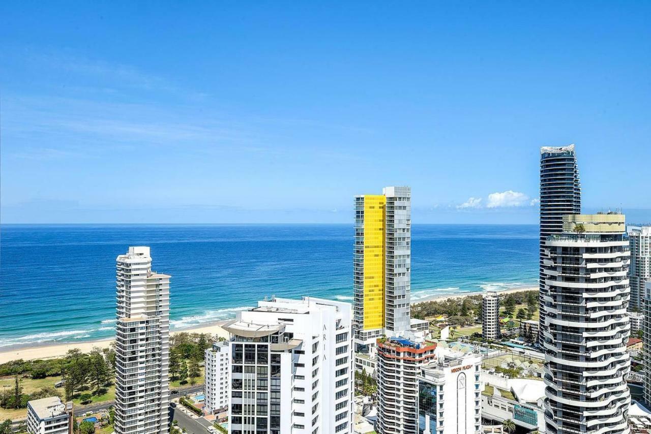 Qube Broadbeach Ocean View Apartments 골드코스트 외부 사진