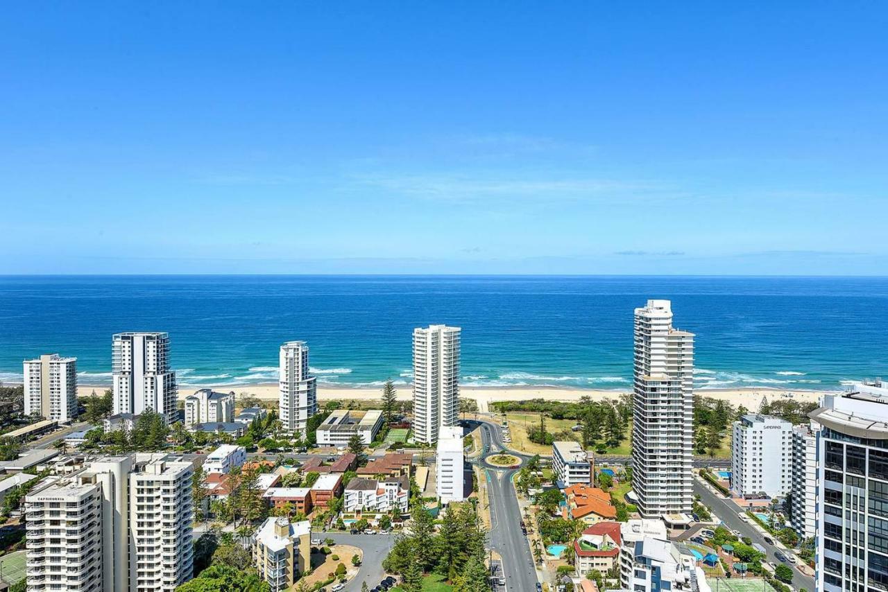 Qube Broadbeach Ocean View Apartments 골드코스트 외부 사진