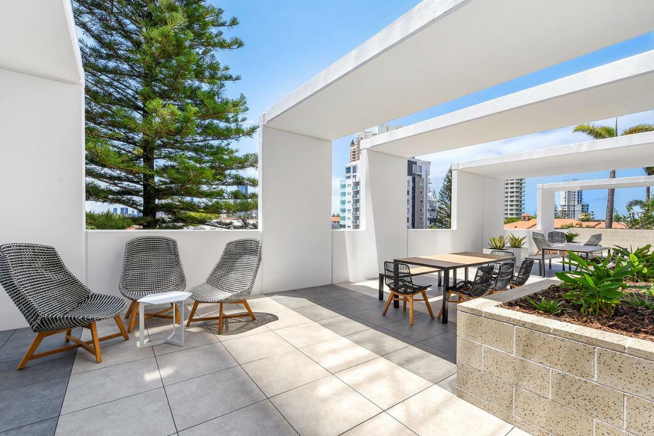 Qube Broadbeach Ocean View Apartments 골드코스트 외부 사진