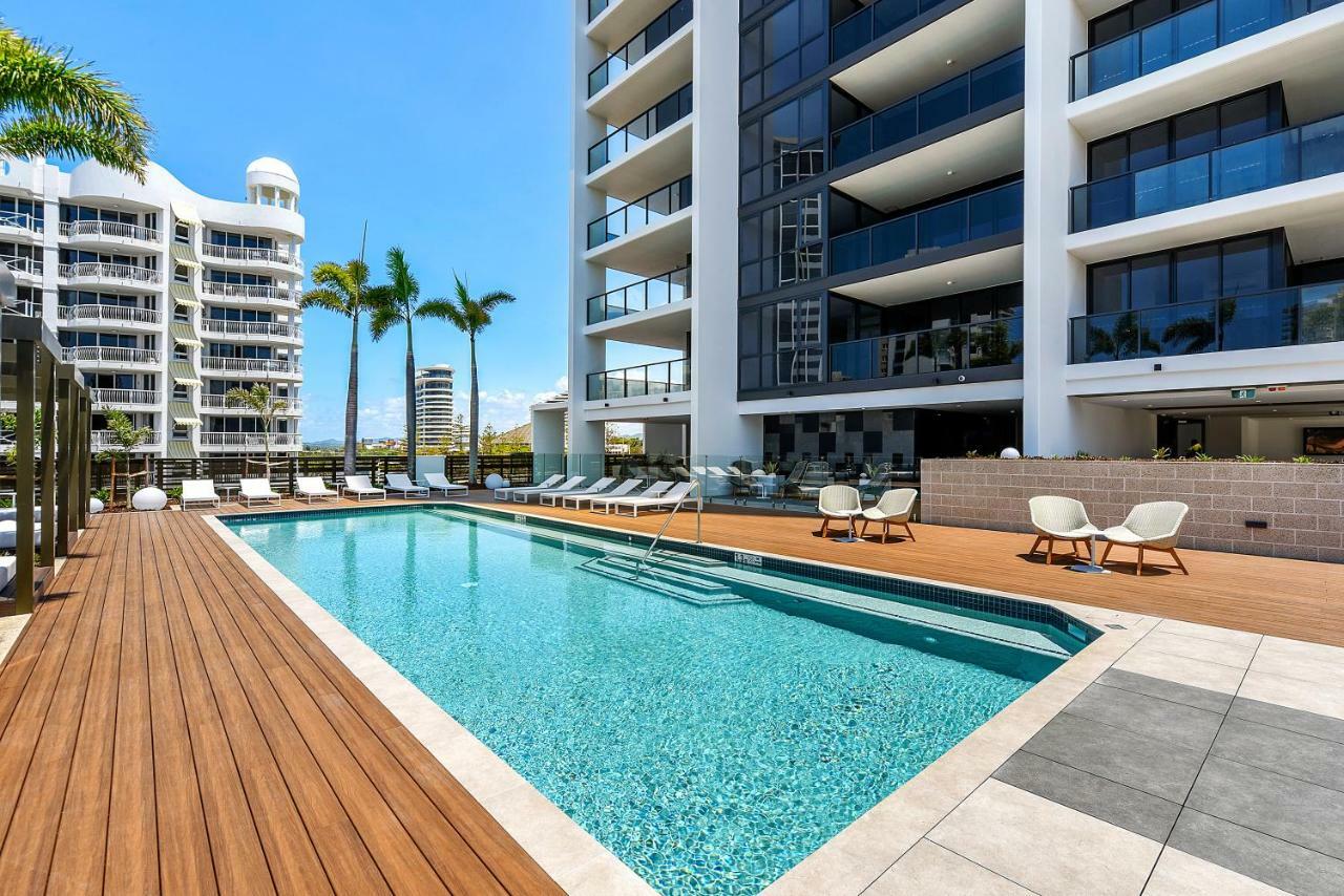 Qube Broadbeach Ocean View Apartments 골드코스트 외부 사진