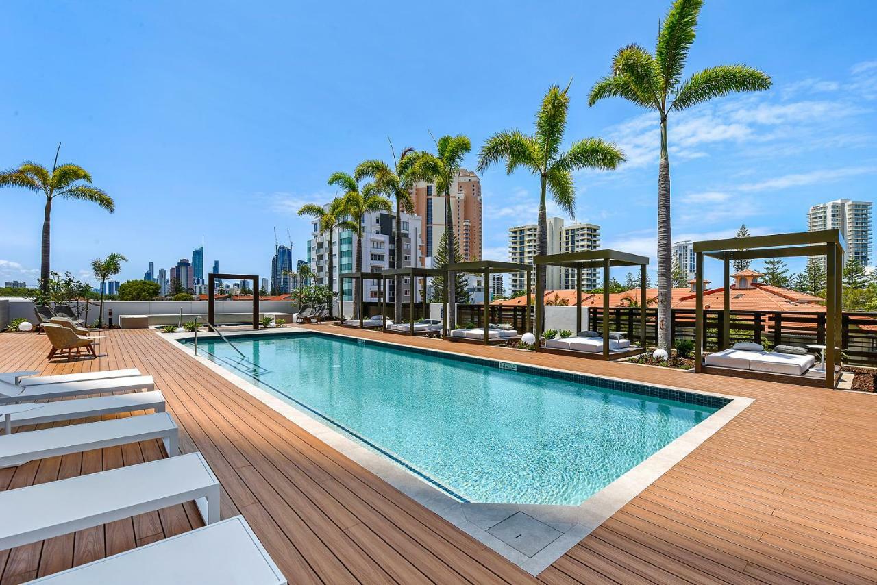 Qube Broadbeach Ocean View Apartments 골드코스트 외부 사진